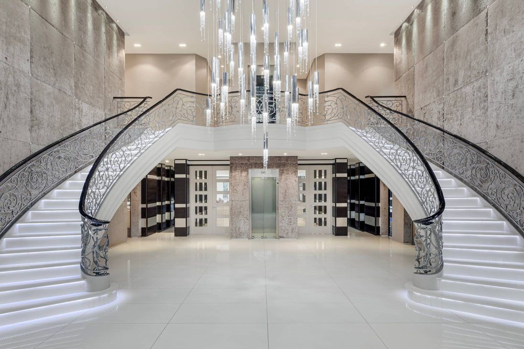 Real Estate Luxury Detached House For Sale In London England1